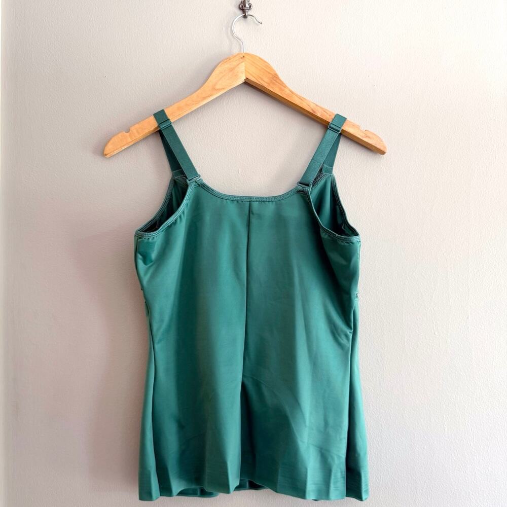 Ruby Ribbon Cami Size 40 Siren Green Palm Leaf Full Support V Neck Lace - Picture 3 of 13